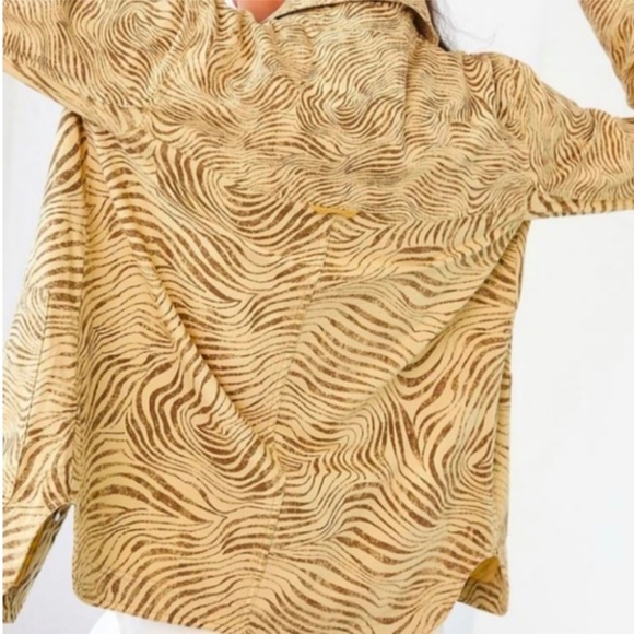 Pilcro Anthropologie Neutral Zebra Animal Print Long Sleeve Button Down Shacket - Picture 3 of 9